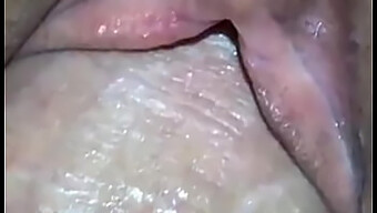 Joven Adolescente Experimenta Un Intenso Creampie En Primer Plano