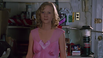 Anne Heche In Azione In 